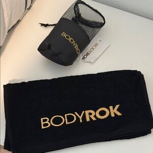 BODYROK Black and Gold Towel mesh bag nwt